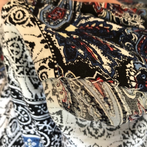 Pants with pattern - Picture 5 of 5